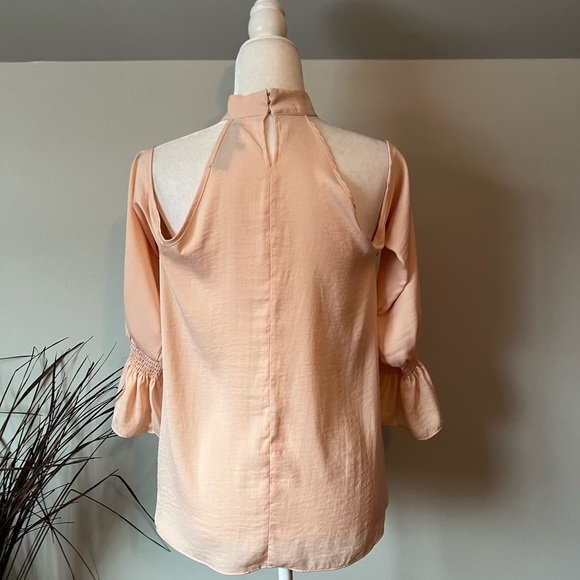 Kendall and Kylie Blouse - Picture 6 of 10